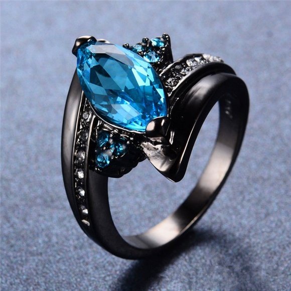 Jewelry - ➰Gothic Sea Blue Ring
